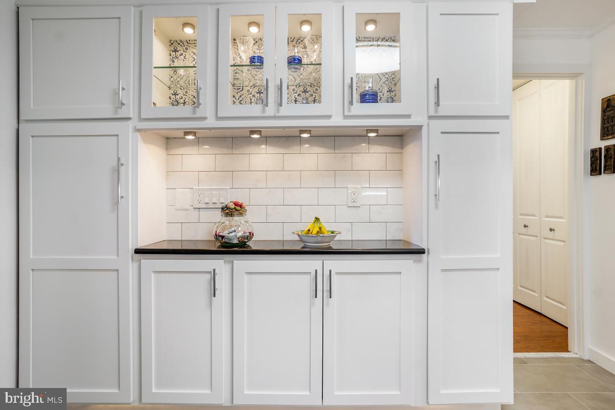 5902 Mt Eagle Drive, Unit 1615 Alexandria, VA 22303 - Photo 27 of 48 a kitchen with stainless steel appliances and cabinets
