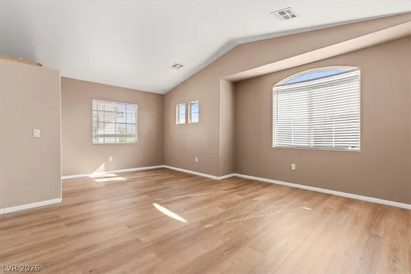 $2,400 | 7084 Somera Way, Las Vegas, NV 89113
