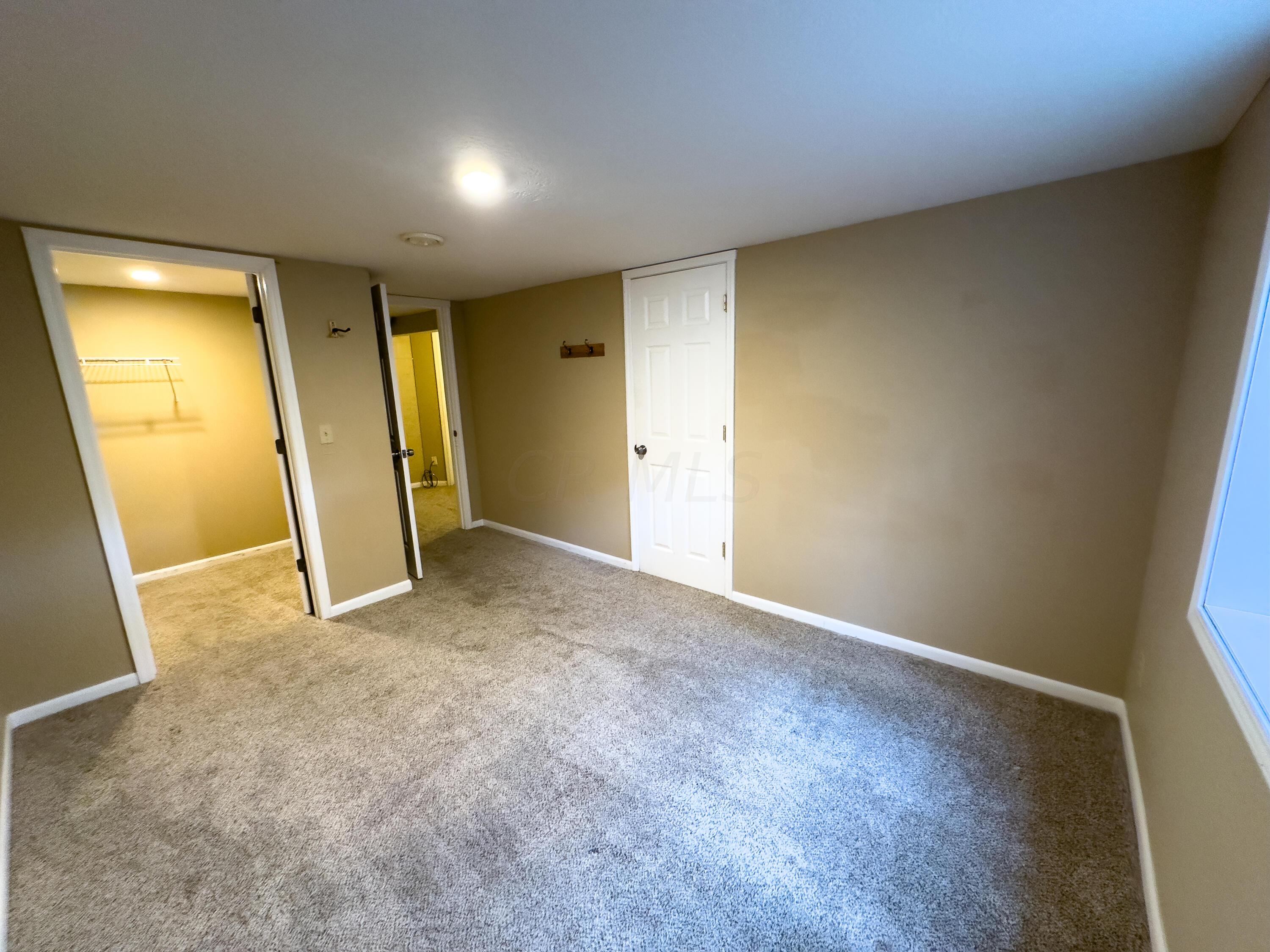 8007 Harriott Road Dublin, OH 43017 - Photo 34 of 50 JPG32