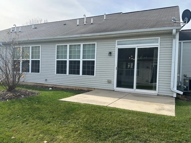 $2,350 | 13528 Nealy Road, Huntley, IL 60142