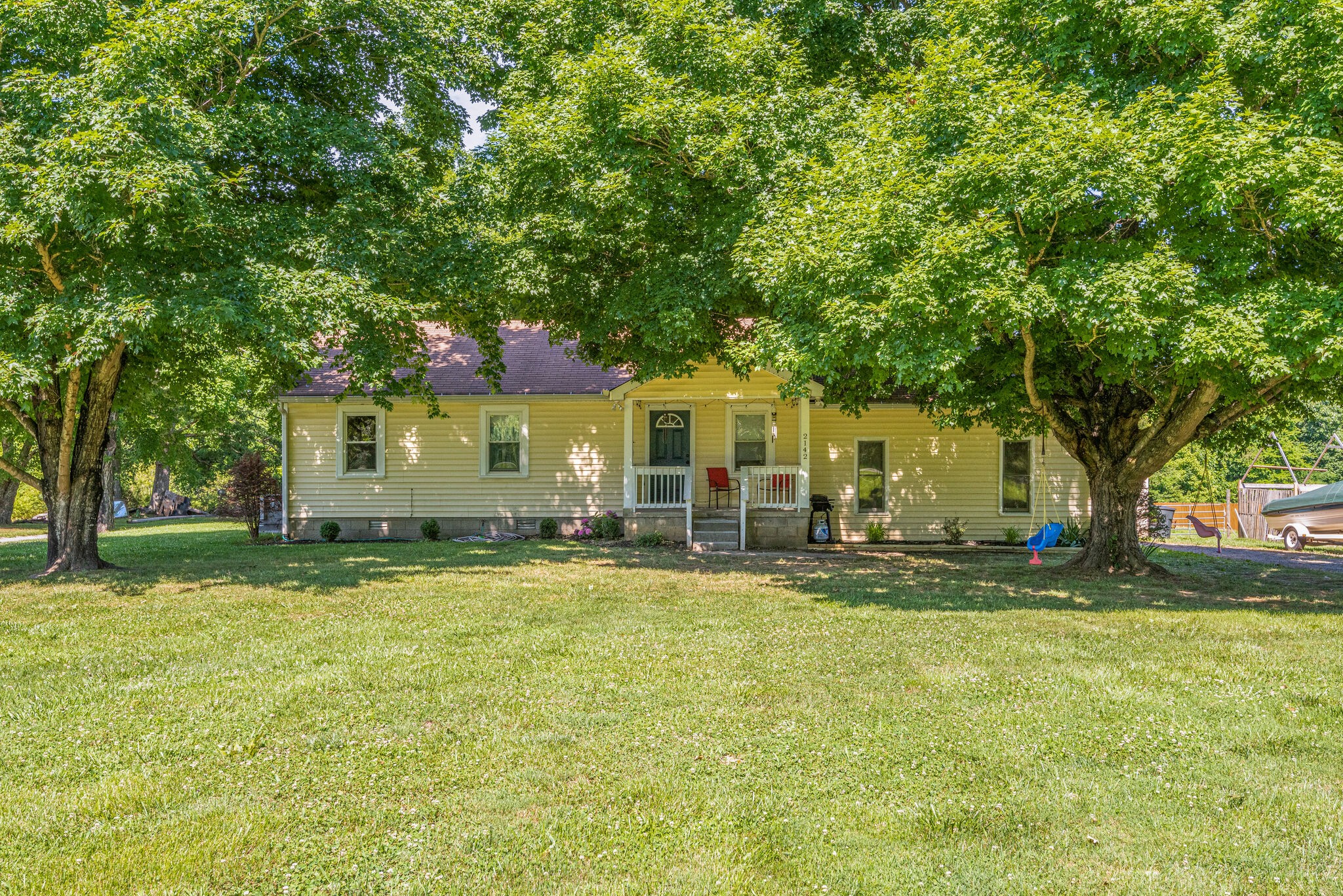 2142 Old County House Road White Bluff, TN 37187 - Photo 2 of 25 Gallery Image 2