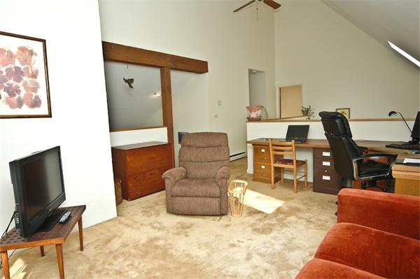 47 Gray Road Andover, MA 01810 - Photo 11 of 27
