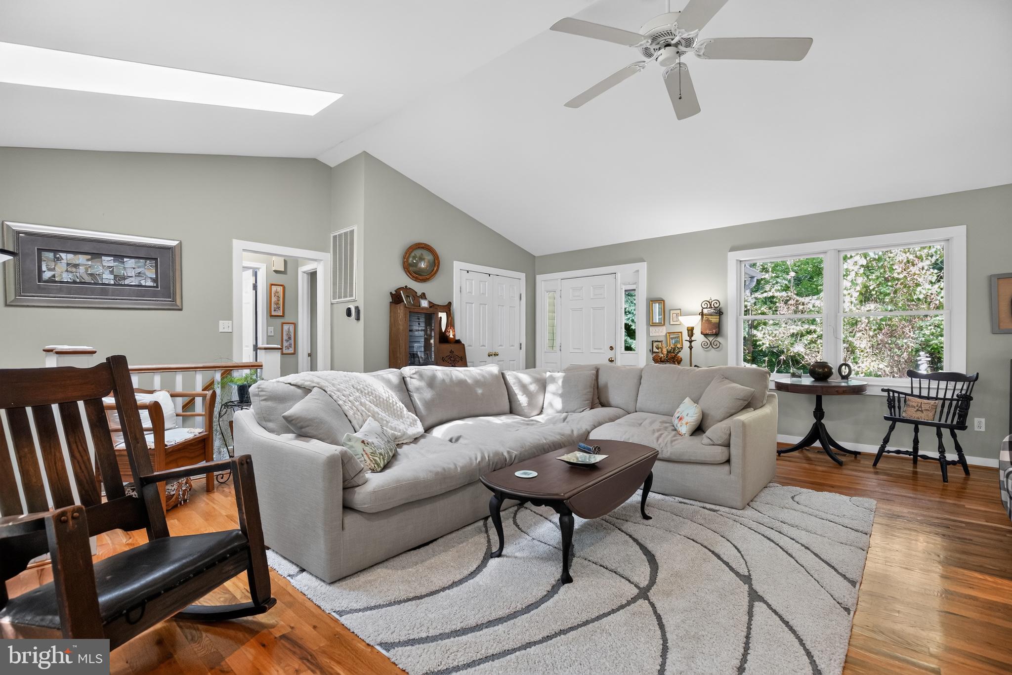 2220 Vern Road Port Republic, MD 20676 - Photo 6 of 34 Living Room