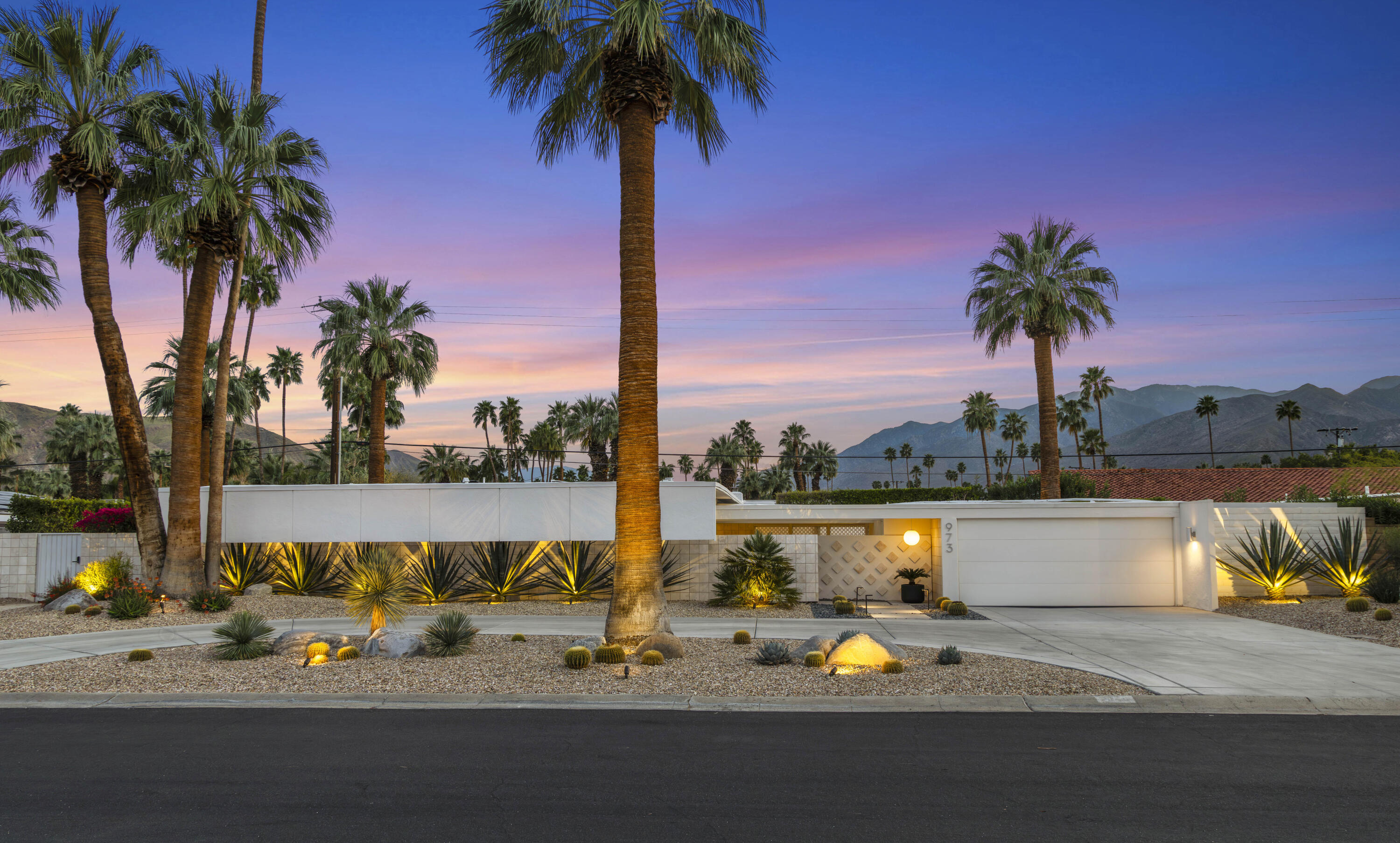 Classic mid-century lines