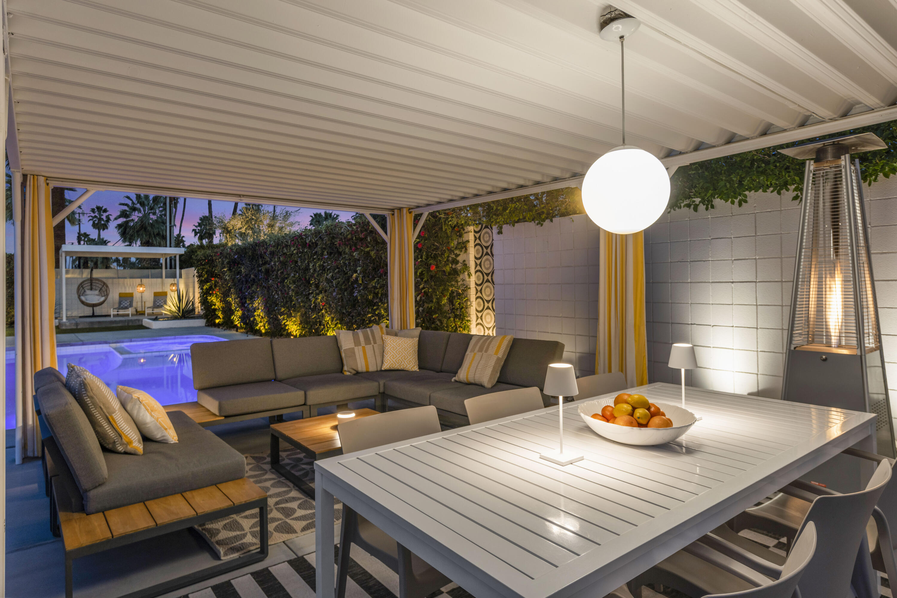 973 East La Jolla Road Palm Springs, CA 92264 - Photo 25 of 31 Twilight dining