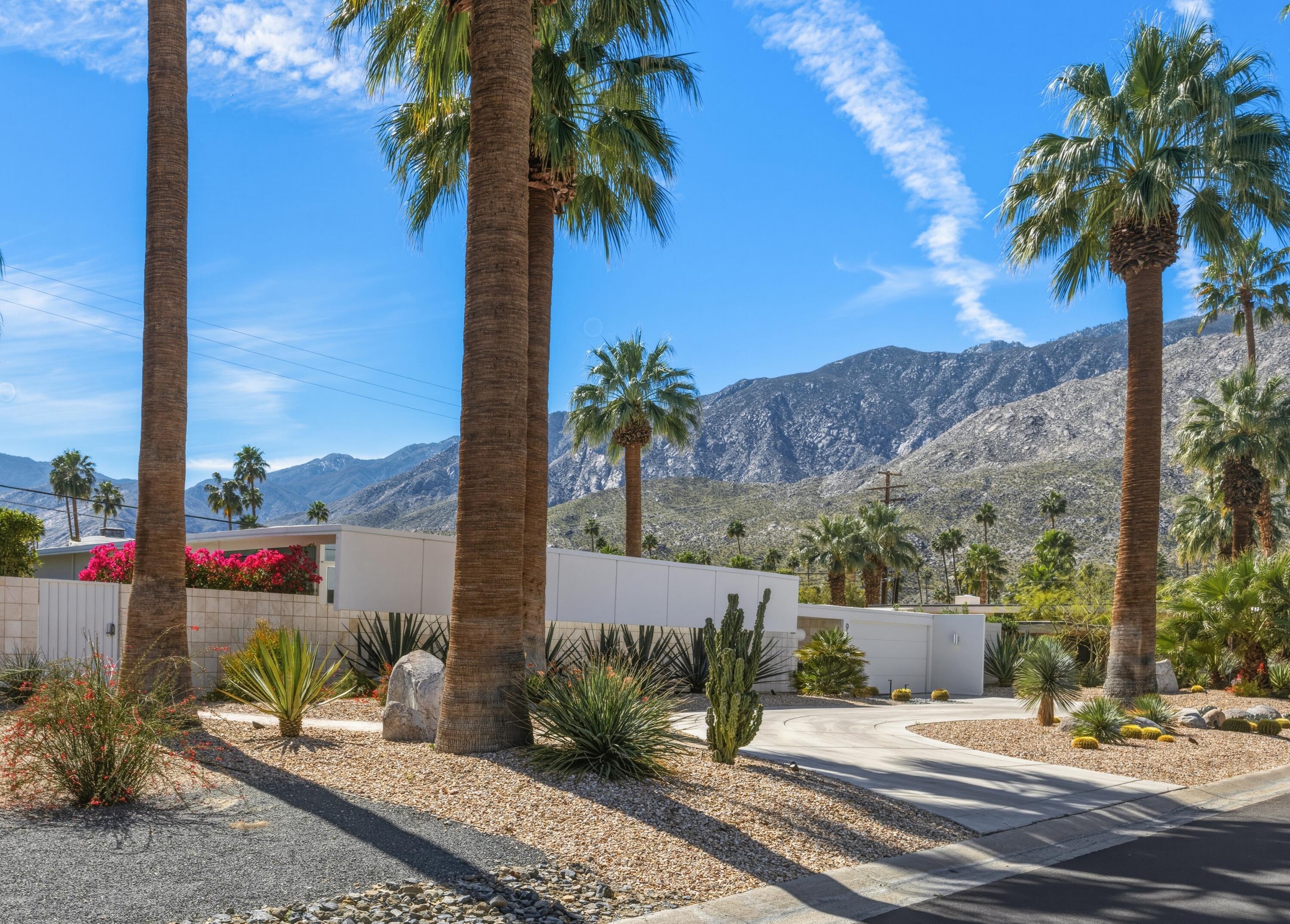 973 East La Jolla Road Palm Springs, CA 92264 - Photo 28 of 31 Front mountain view