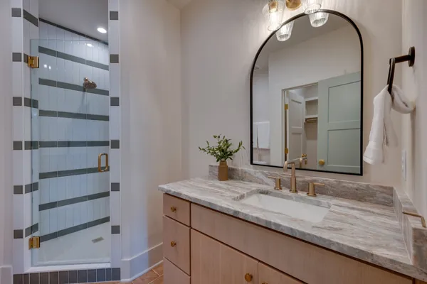 $7,995 | 1701 Portland Avenue, Unit B, Nashville, TN 37212