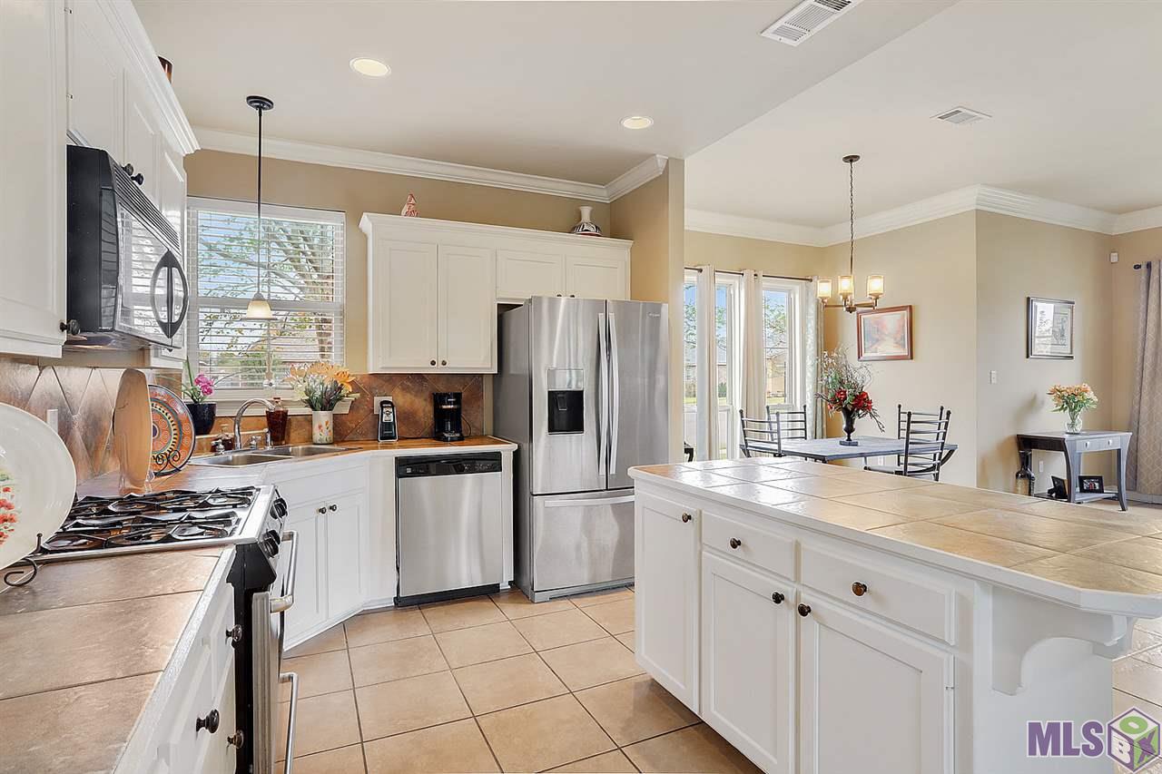 2204 Springlake Drive Baton Rouge, LA 70810 - Photo 9 of 13
