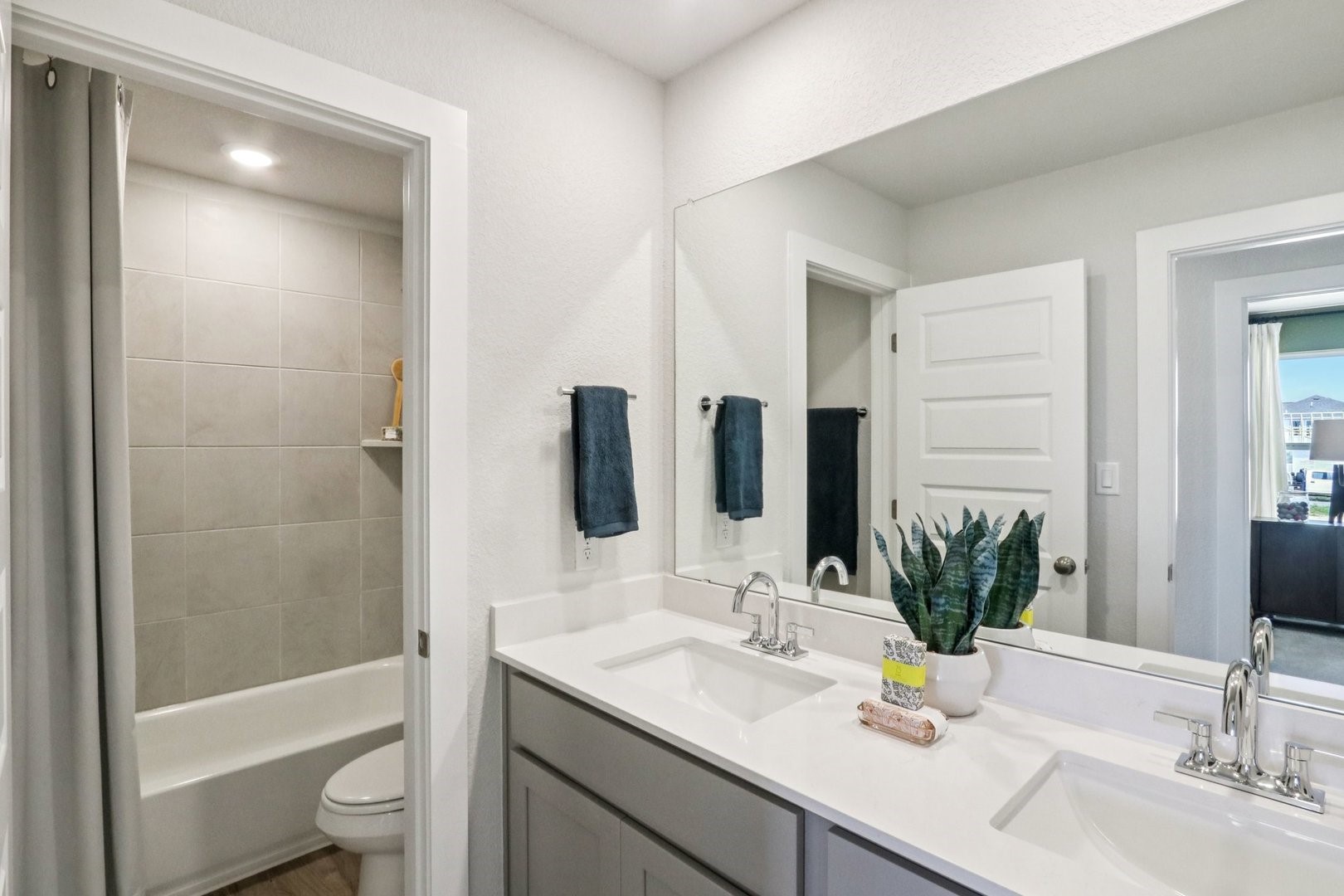 108 Hornet Street Elgin, TX 78621 - Photo 6 of 26