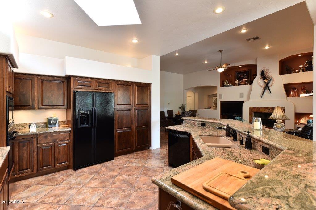 27806 North Quail Spring Road Rio Verde, AZ 85263 - Photo 8 of 31 Kitchen 4