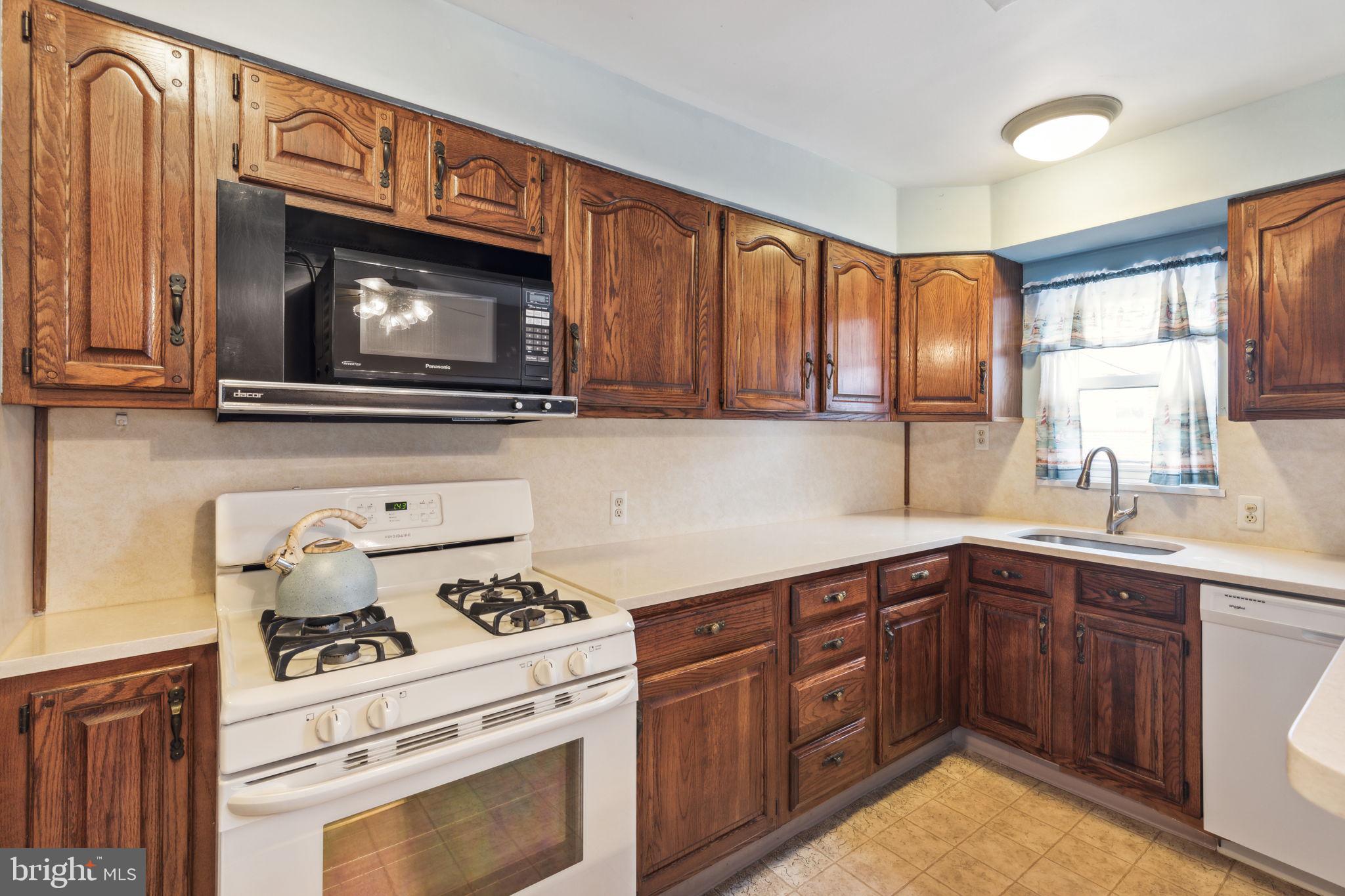 4503 Marple Street Philadelphia, PA 19136 - Photo 6 of 17
