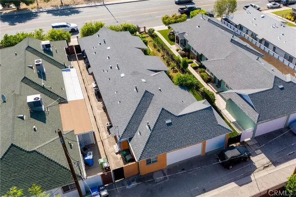 $1,199,000 | 6030 Coldwater Canyon Avenue, North Hollywood, CA 91606