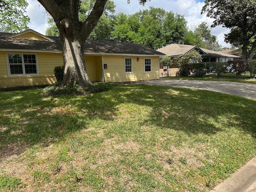 10101 Rebel Road Houston, TX 77016 - Photo 1 of 12 Gallery Image 1