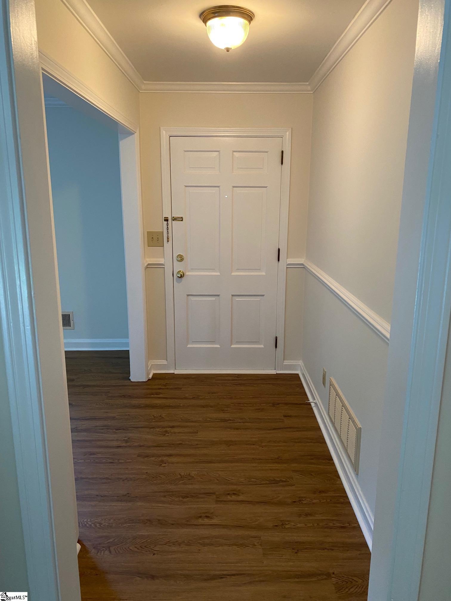 100 Cherokee Drive Greenville, SC 29615 - Photo 12 of 33