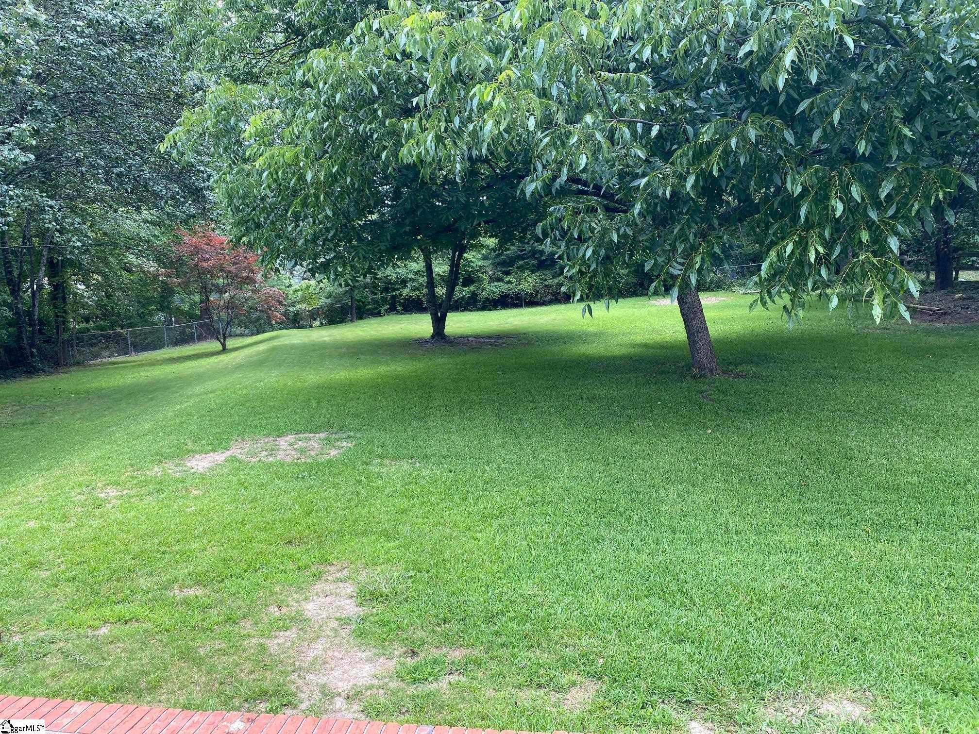 100 Cherokee Drive Greenville, SC 29615 - Photo 17 of 33