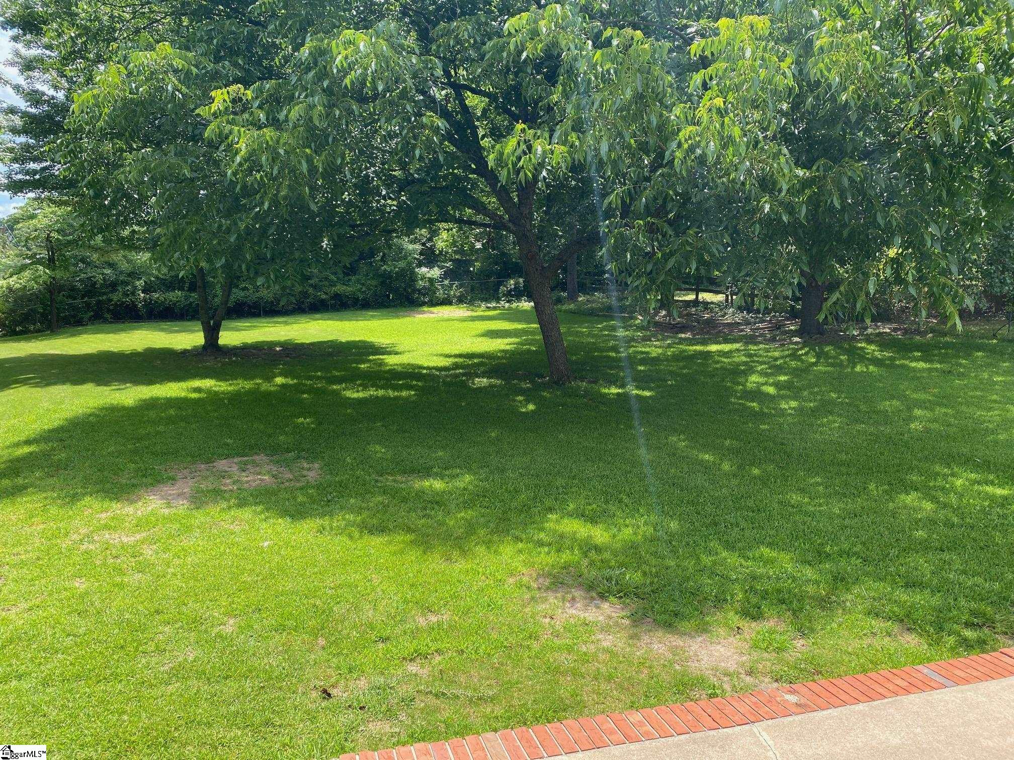 100 Cherokee Drive Greenville, SC 29615 - Photo 18 of 33