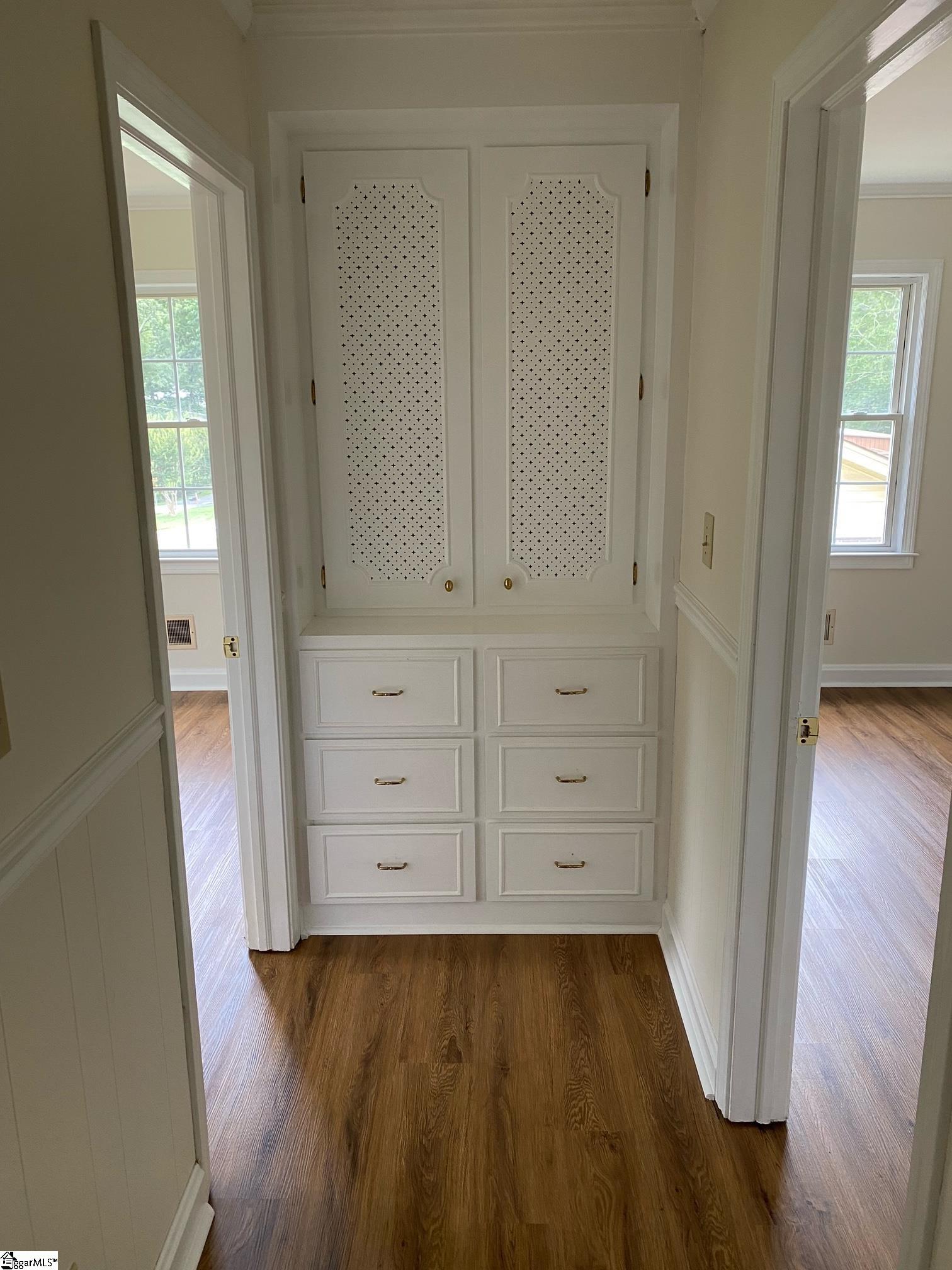 100 Cherokee Drive Greenville, SC 29615 - Photo 23 of 33