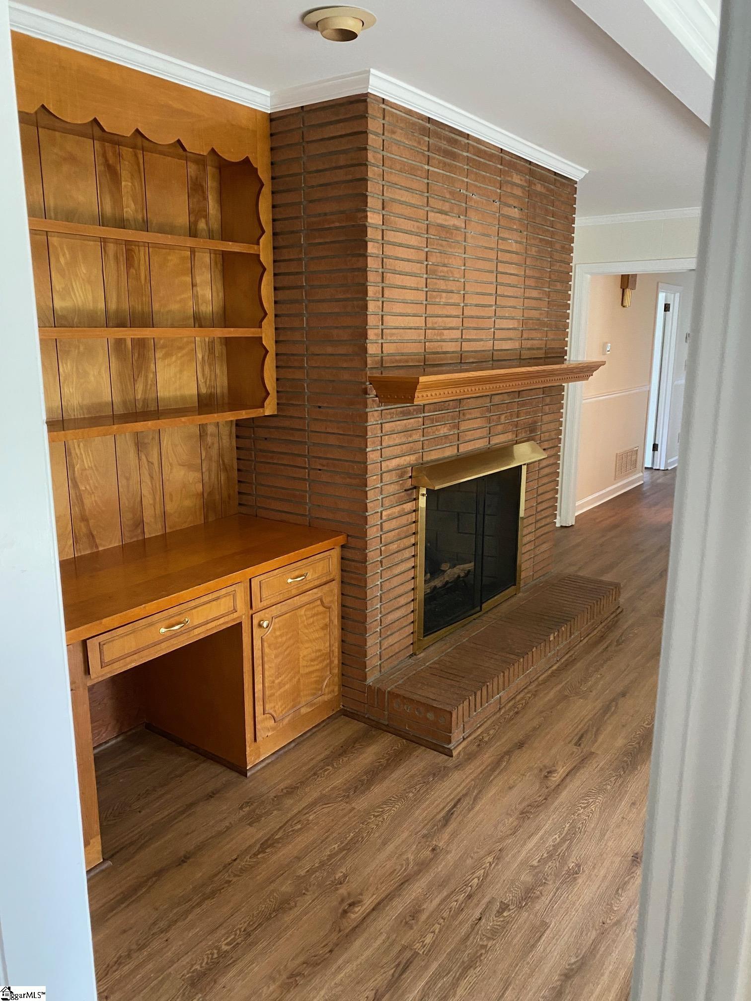 100 Cherokee Drive Greenville, SC 29615 - Photo 10 of 33