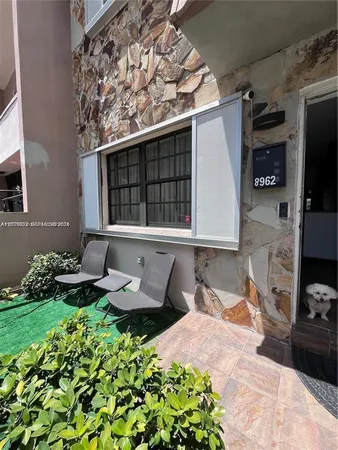 $3,250 | 8962 Collins Avenue, Unit 1, Surfside, FL 33154