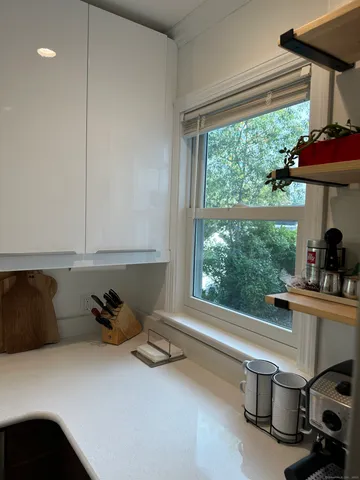 $2,000 | 59 High Street, Groton, CT 06340