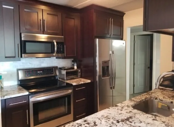 $3,200 | 40 Main Street, Unit 308, Stoneham, MA 02180