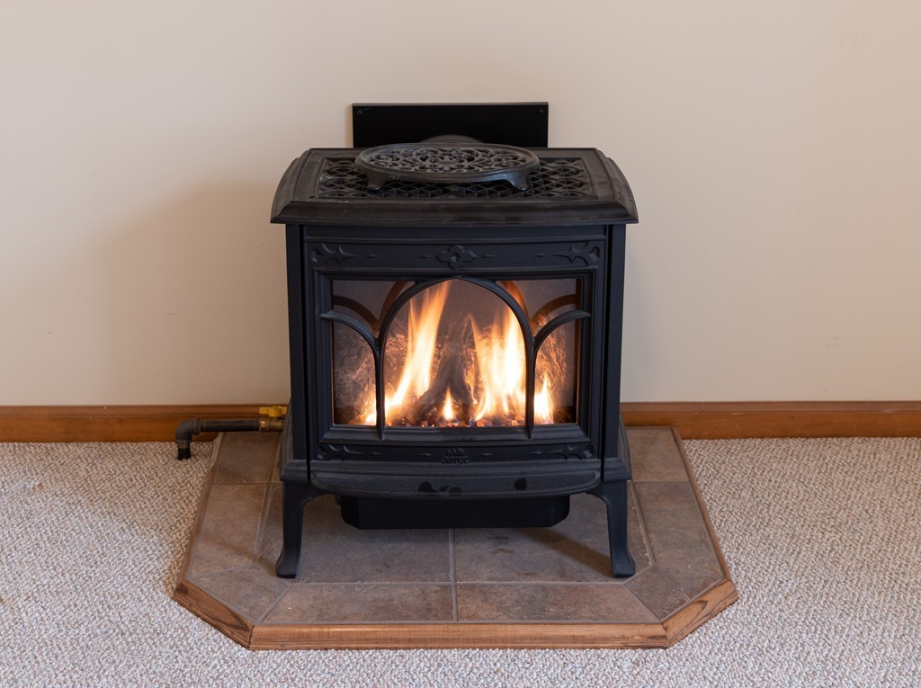 40 Ware Road, Unit 2 Belchertown, MA 01007 - Photo 14 of 27 Gallery Image 14
