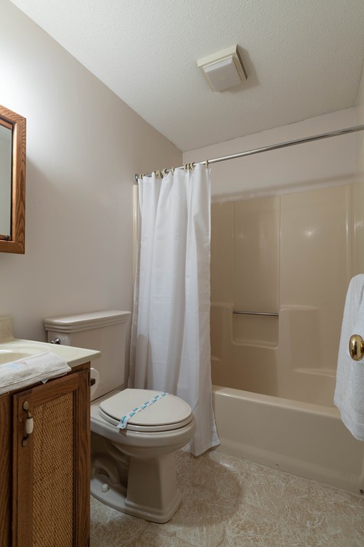 40 Ware Road, Unit 2 Belchertown, MA 01007 - Photo 19 of 27 Gallery Image 19