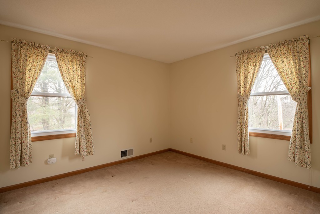 40 Ware Road, Unit 2 Belchertown, MA 01007 - Photo 20 of 27 Gallery Image 20