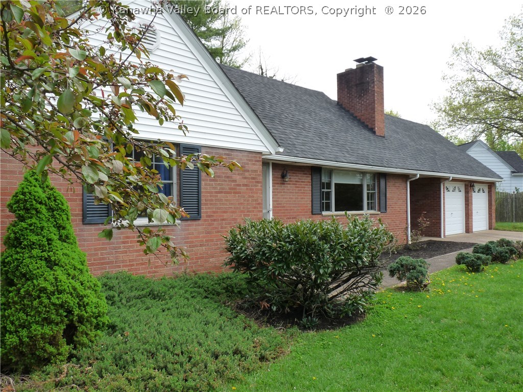 1414 Sweetbrier Road Charleston, WV 25314 - Photo 2 of 28 Gallery Image 2