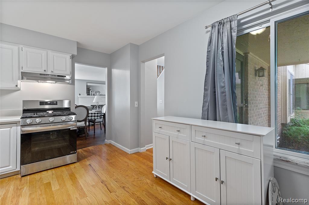 587 Tennyson Rochester Hills, MI 48307 - Photo 13 of 48 Gallery Image 13