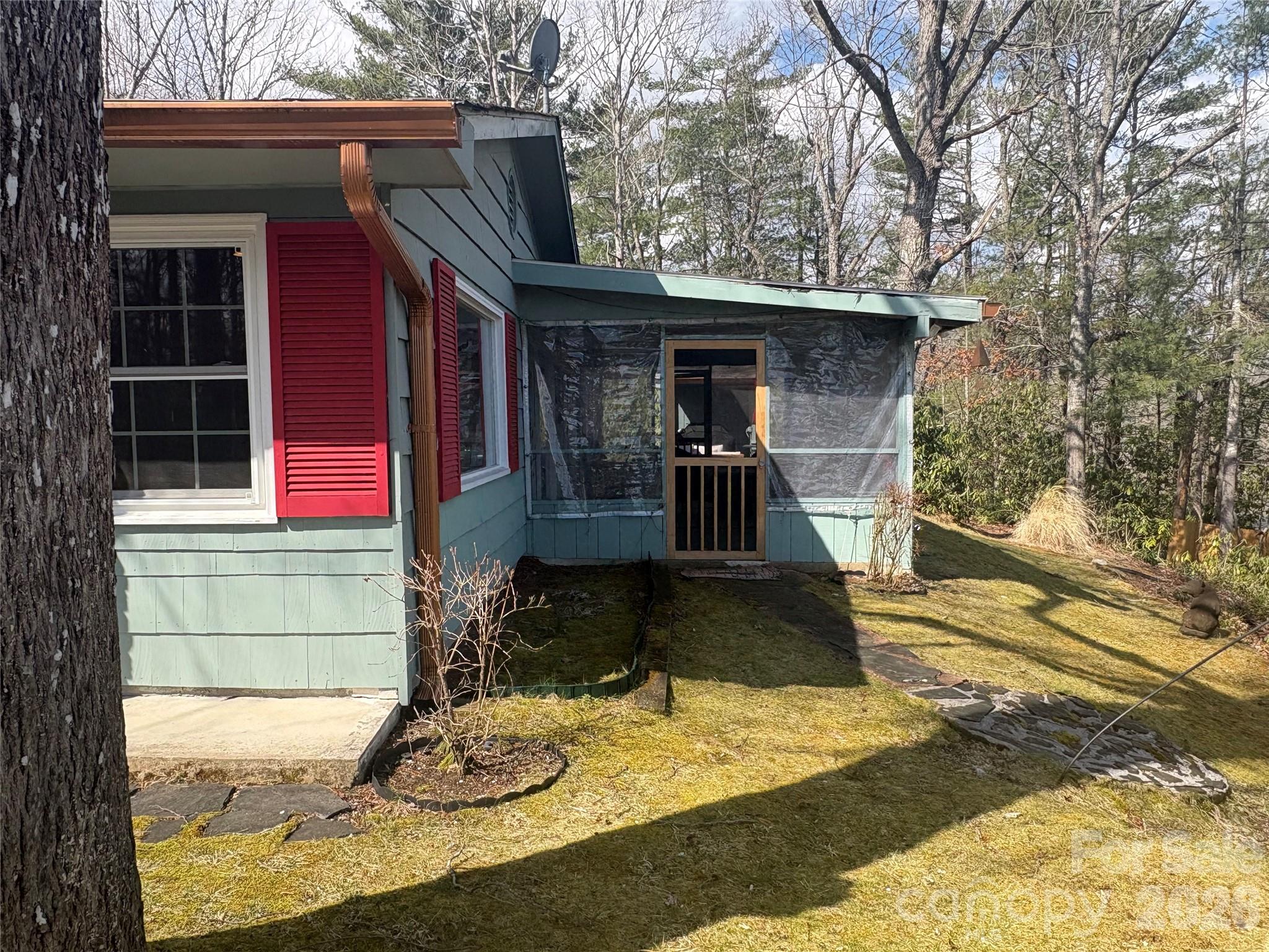 126 Ridgeview Road Spruce Pine, NC 28777 - Photo 38 of 39 a view of house