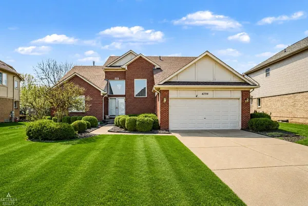 $450,000 | 47715 Beacon Square Drive, Macomb, MI 48044