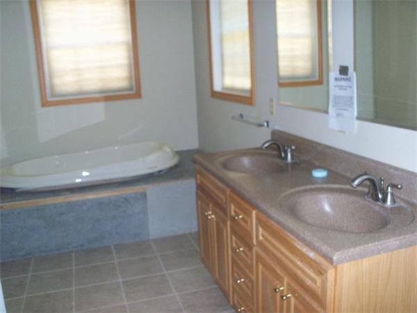 34 Farm Road Rehoboth, MA 02769 - Photo 3 of 7 Gallery Image 3