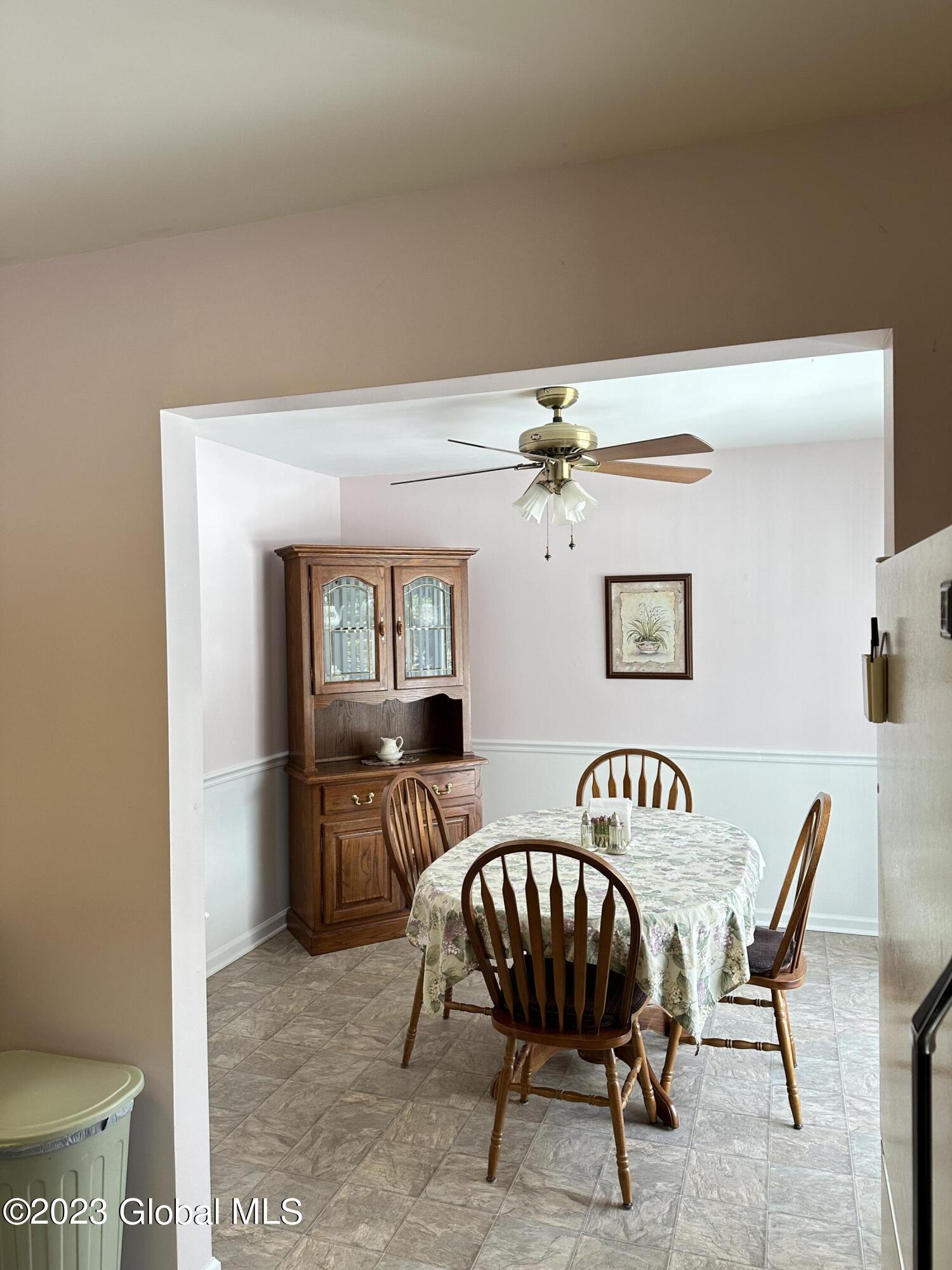 315 Consaul Road Colonie, NY 12309 - Photo 13 of 43 IMG_6712