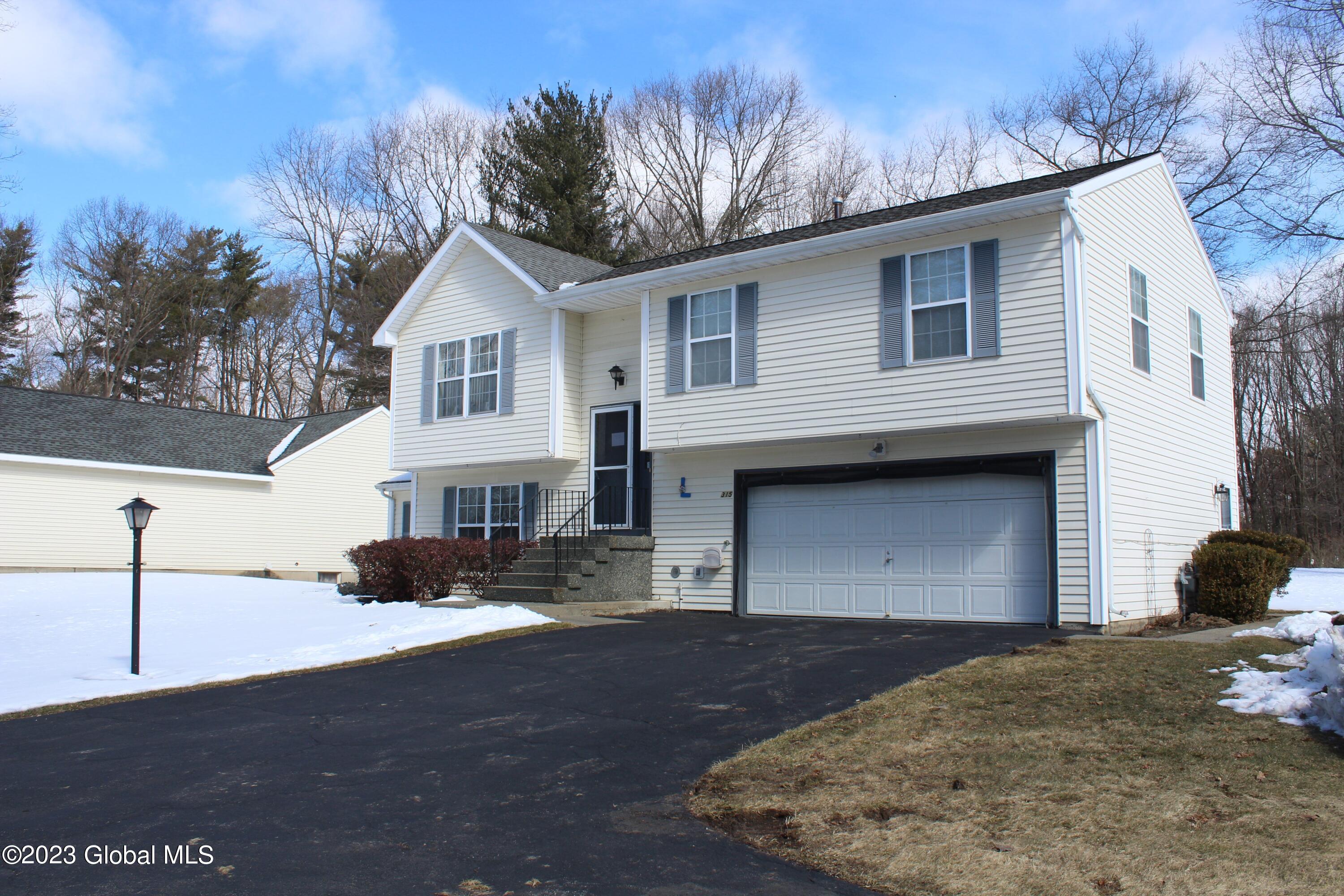 315 Consaul Road Colonie, NY 12309 - Photo 2 of 43 IMG_8639