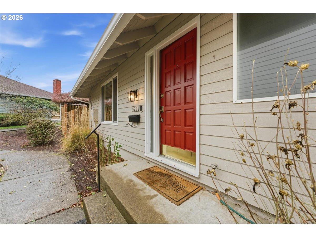 5212 Southwest Barclay Court Beaverton, OR 97005 - Photo 1 of 44