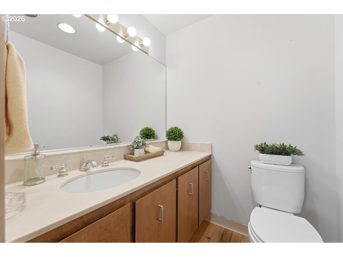 5212 Southwest Barclay Court Beaverton, OR 97005 - Photo 14 of 44 Bathroom, Attached