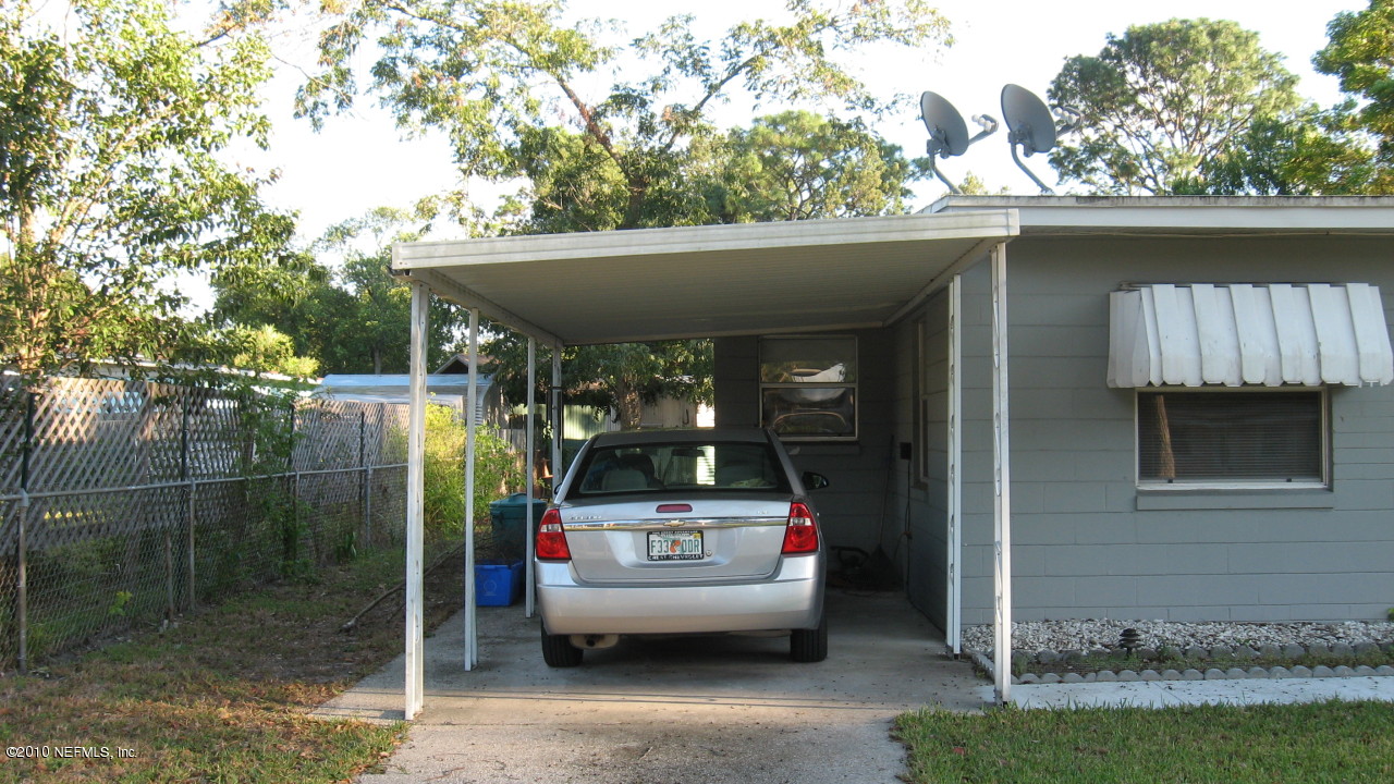 6740 North Morgana Road North Jacksonville, FL 32211 - Photo 11 of 15 Carport