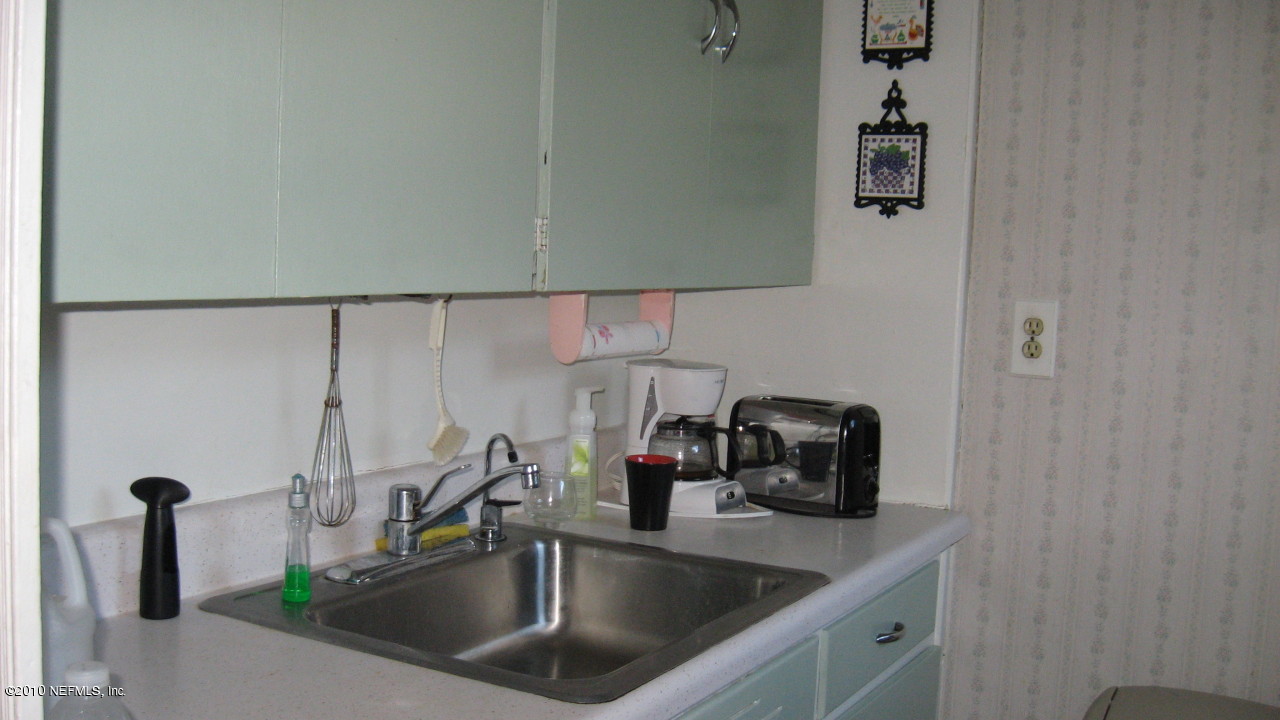 6740 North Morgana Road North Jacksonville, FL 32211 - Photo 5 of 15 Kitchen1