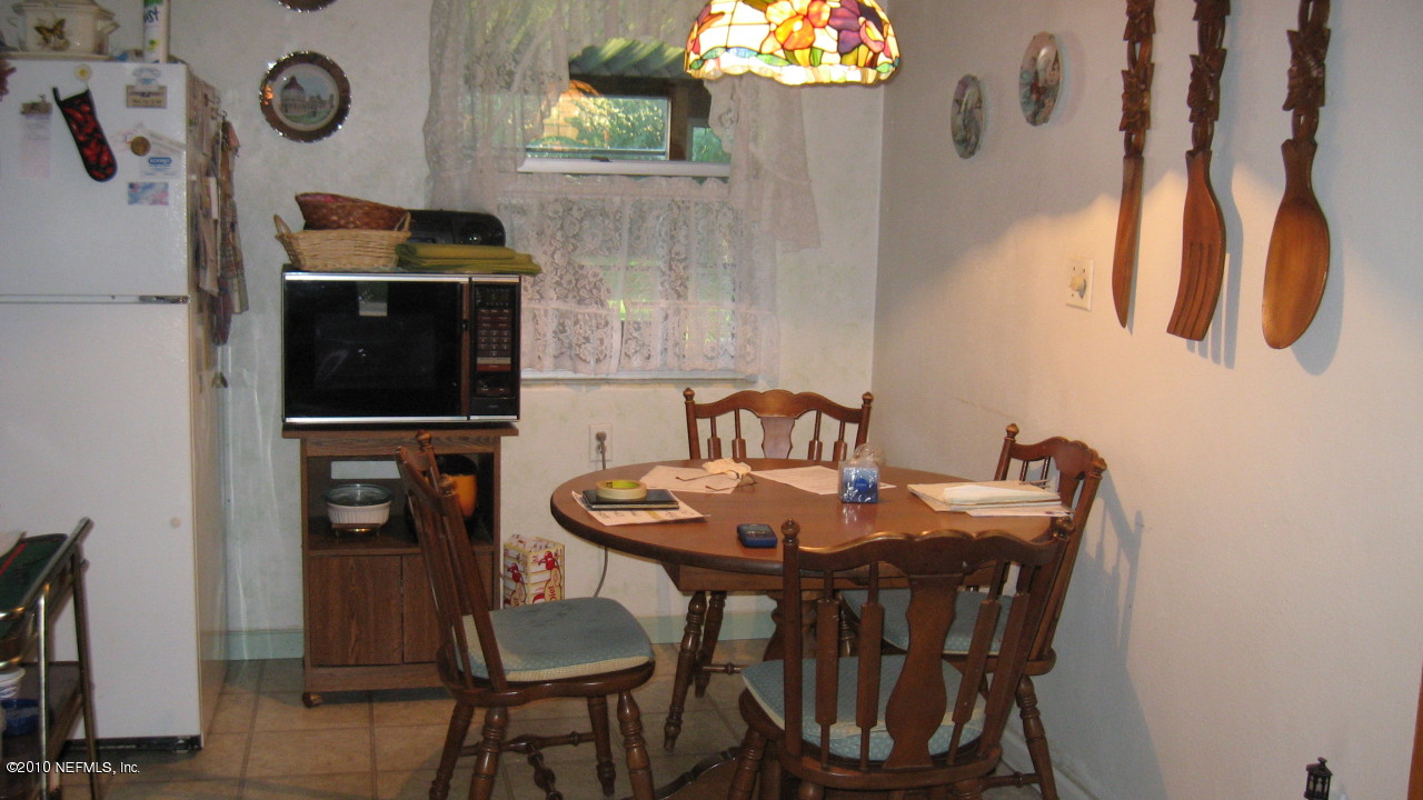 6740 North Morgana Road North Jacksonville, FL 32211 - Photo 7 of 15 Eat in Kitchen