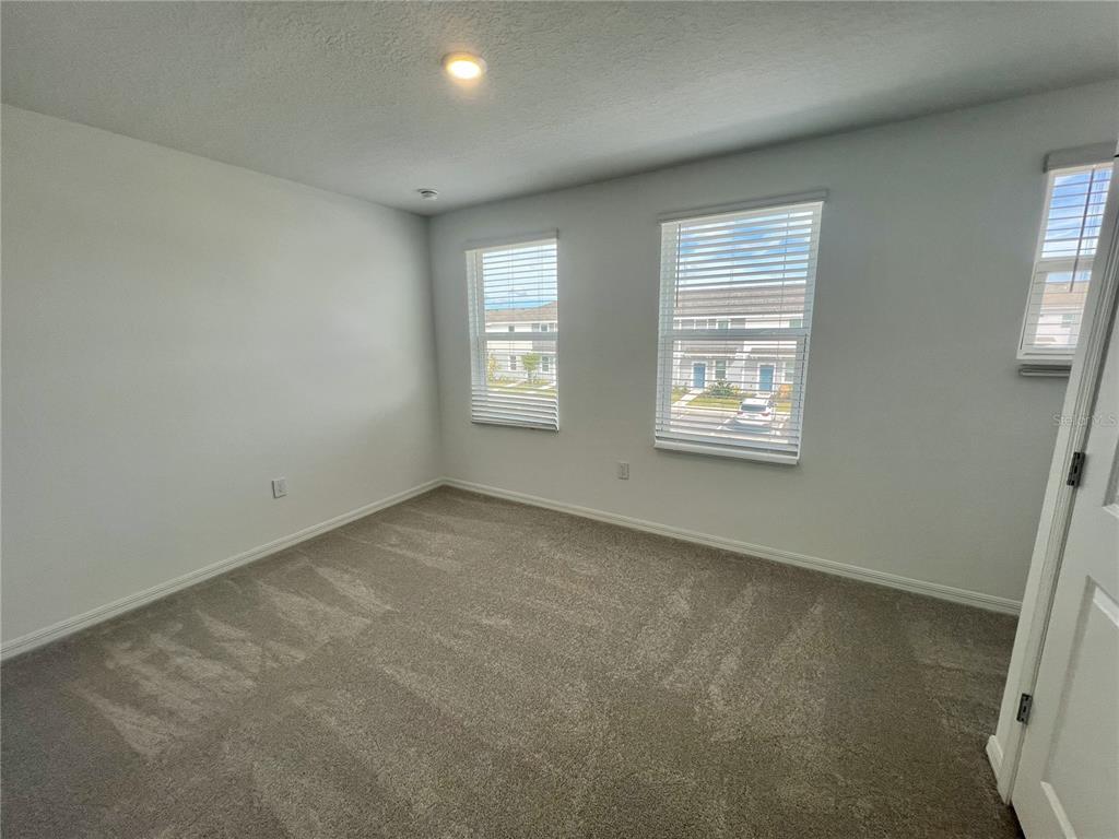 3099 Skyline Loop Kissimmee, FL 34758 - Photo 14 of 19