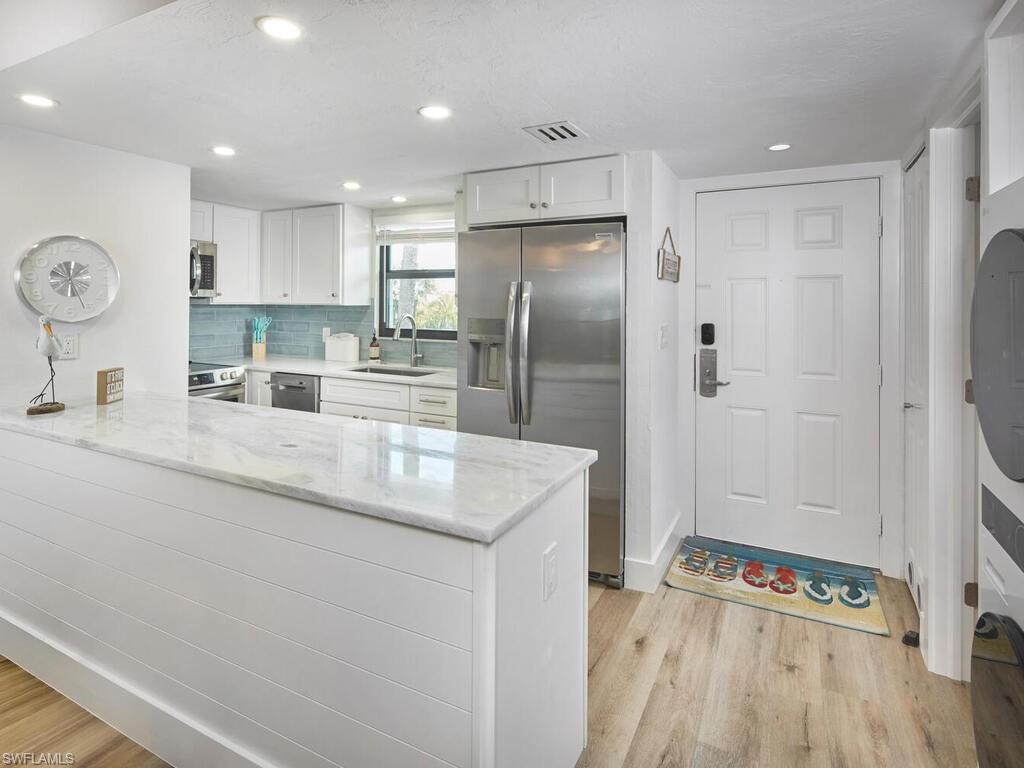 600 Neapolitan Way, Unit 230 Naples, FL 34103 - Photo 5 of 22