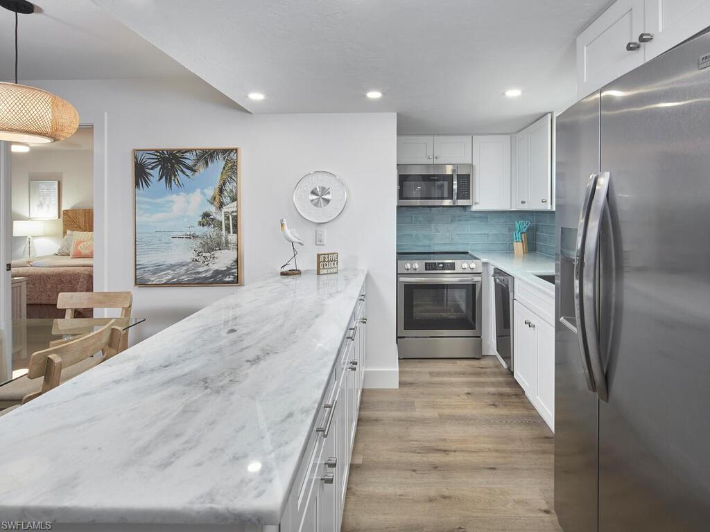 600 Neapolitan Way, Unit 230 Naples, FL 34103 - Photo 6 of 22