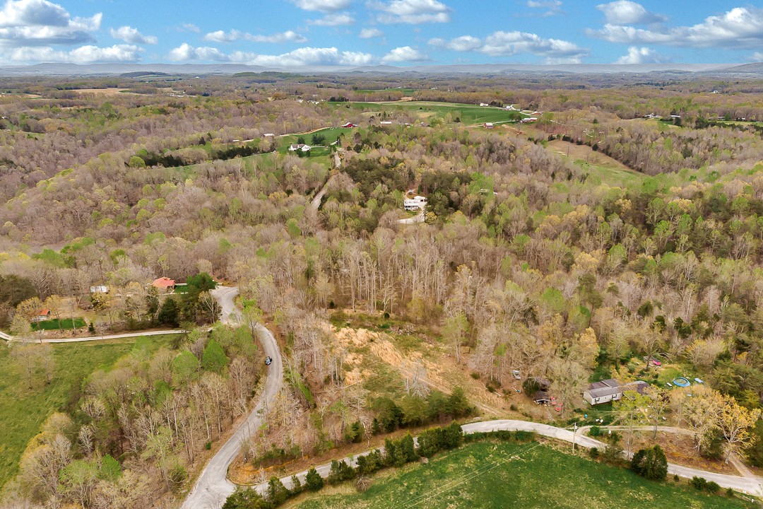 376 Ozone Road Monroe, TN 38573 - Photo 10 of 12 a view of city and ocean