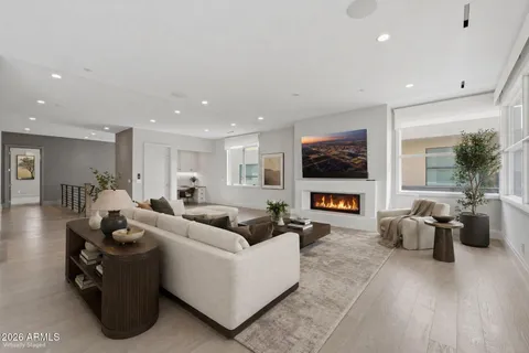 $2,999,900 | 5541 East Stella Lane, Paradise Valley, AZ 85253