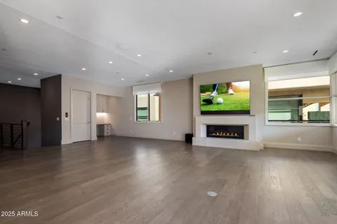 $3,099,500 | 5541 East Stella Lane, Paradise Valley, AZ 85253