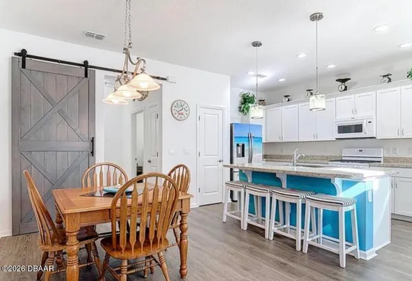 $2,250 | 430 Land Shark Boulevard, Daytona Beach, FL 32124