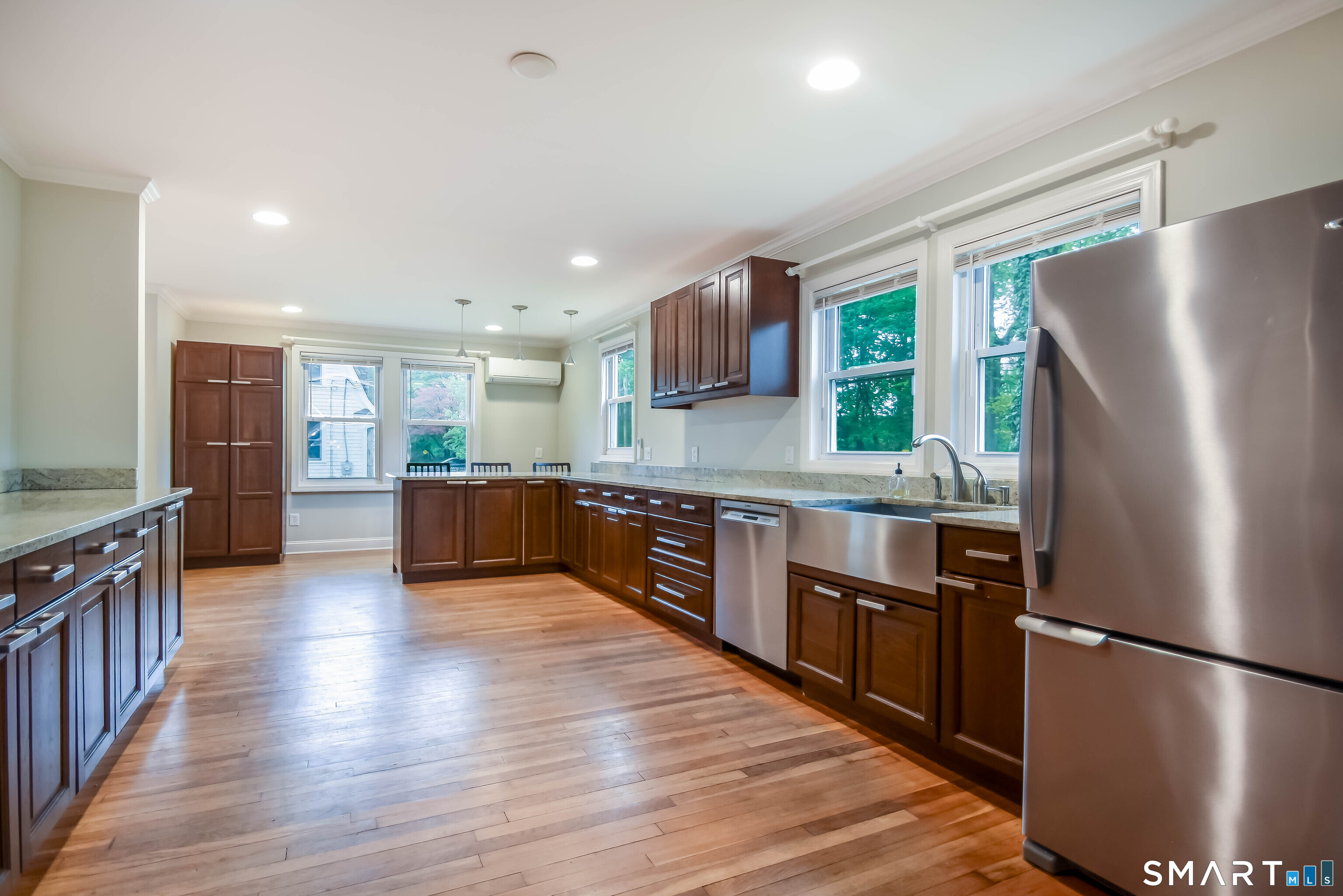 234 North Pine Creek Road Fairfield, CT 06824 - Photo 6 of 28 Granite Counter Tops