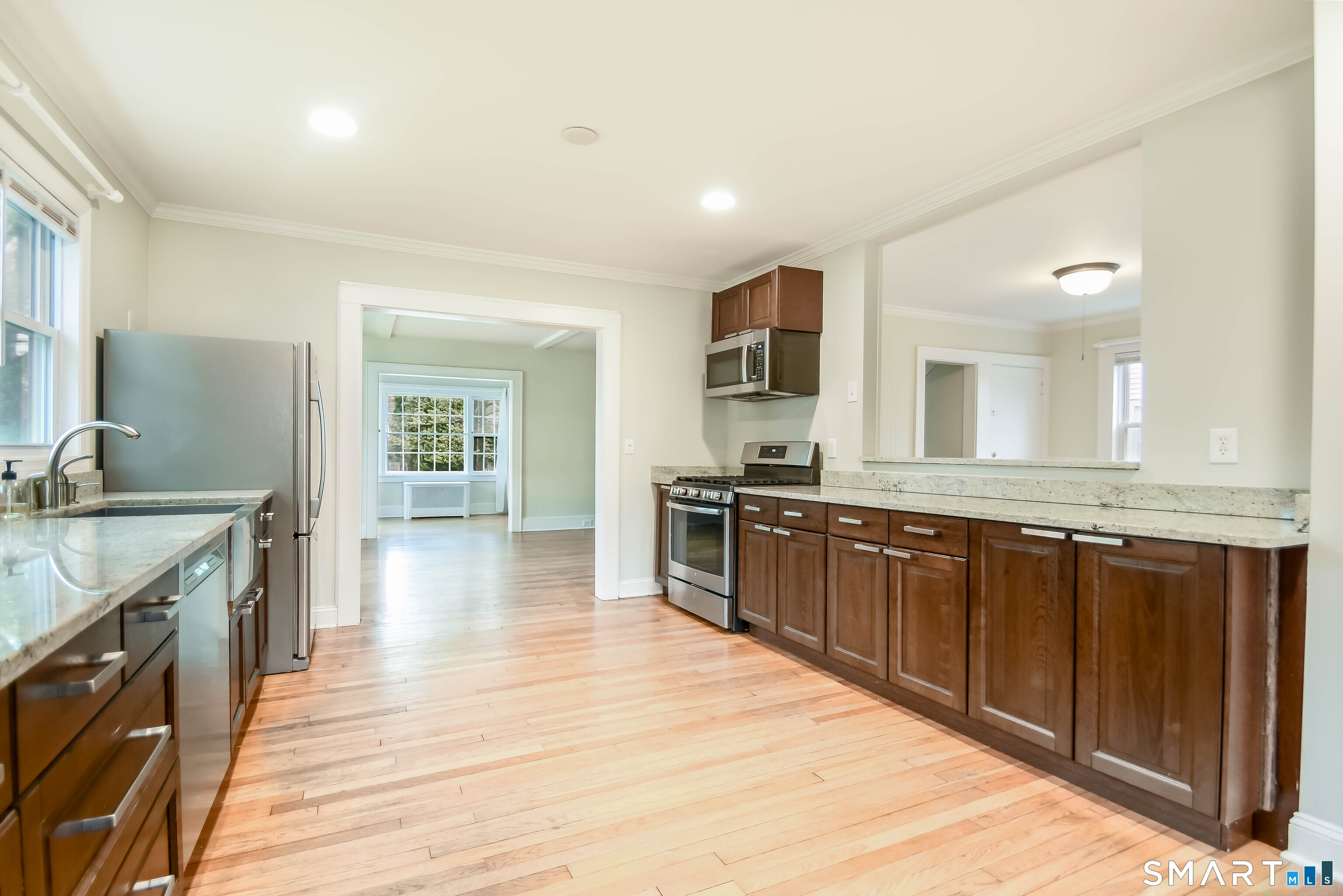 234 North Pine Creek Road Fairfield, CT 06824 - Photo 7 of 28 Hardwood Floors