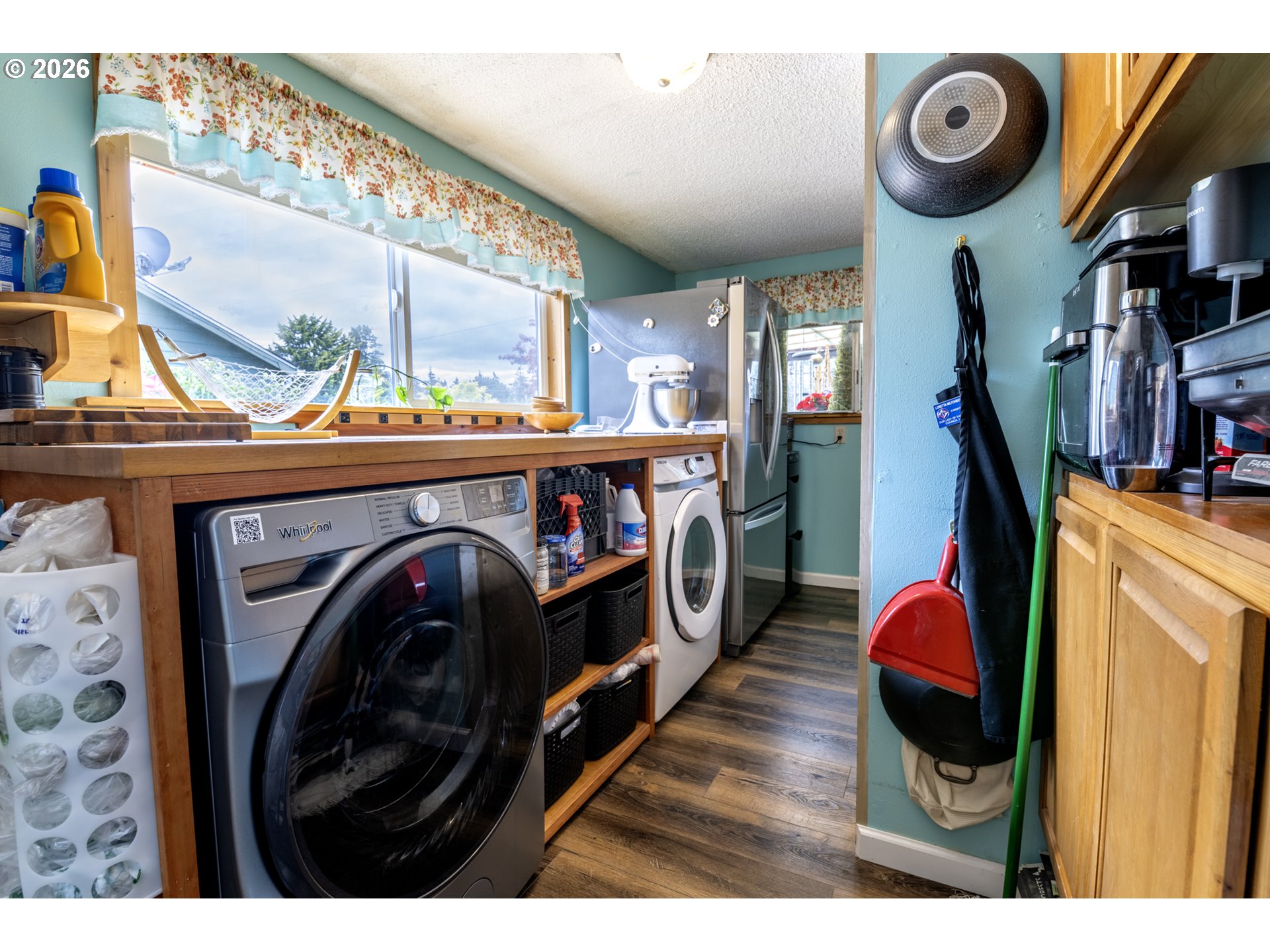 1903 17th Street Florence, OR 97439 - Photo 13 of 48 Laundry